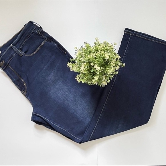 Levi's Denim - Levi's 505 Straight Leg Jeans High Rise Stretch Dark Washed Denim Size 16